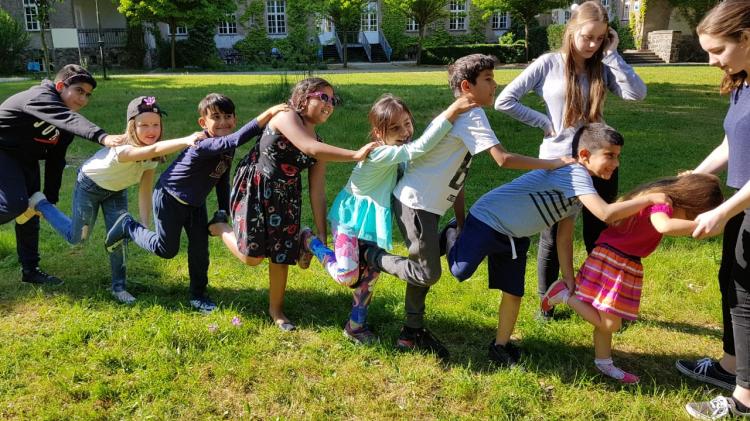 Die Schulen des Friedens stärken die Integration durch Freizeiten in verschiedenen deutschen Städten